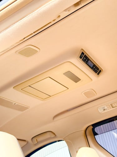 Toyota Alphard 2010 Option G (ដុំជំនួយបាស់ កៅអីម៉ាស្សា DVDហ្សីន កៅអីចុច ផ្សេងៗ)Option កំរ