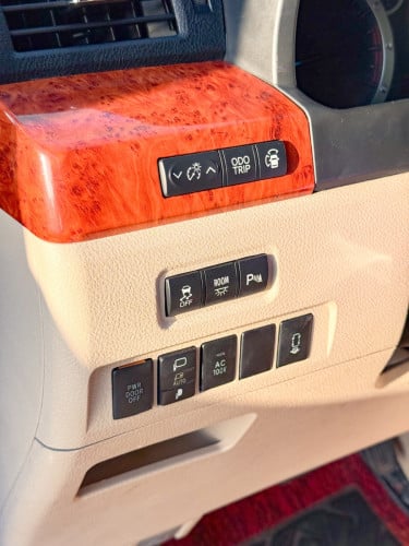 Toyota Alphard 2010 Option G (ដុំជំនួយបាស់ កៅអីម៉ាស្សា DVDហ្សីន កៅអីចុច ផ្សេងៗ)Option កំរ