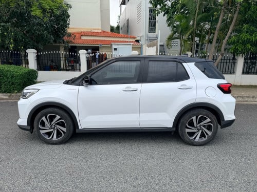 Toyota Raize 2023 ដំបូល ខ្មៅ