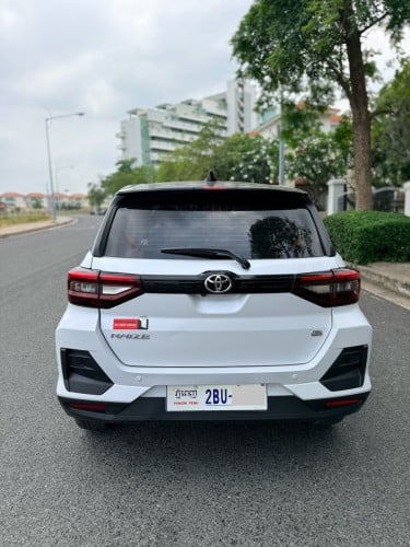Toyota Raize 2023 ដំបូល ខ្មៅ