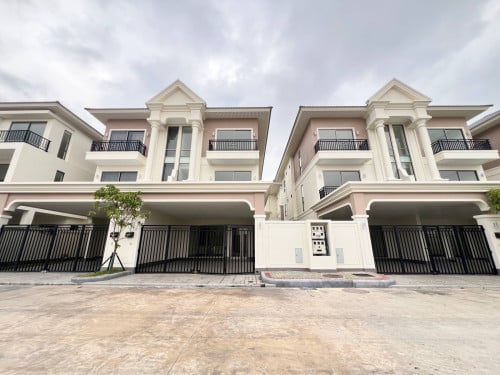 Villa For Rent !!