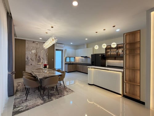 Villa For Rent !!