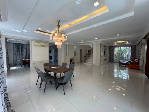 Villa for rent Borey Penghout 598