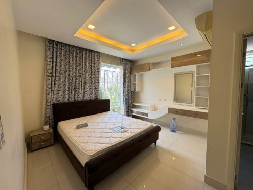 Villa for rent Borey Penghout 598