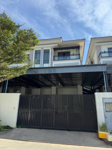 Villa for rent in borey Rith 598
