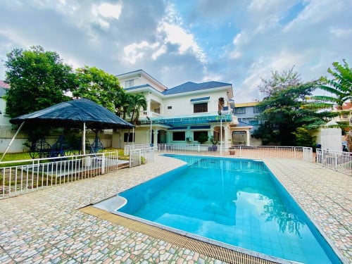Villa With Pool Big Land 40m x 30m For Rent In Toul Kork