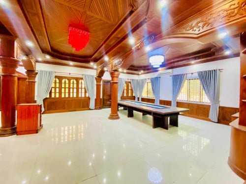 Villa With Pool Big Land 40m x 30m For Rent In Toul Kork