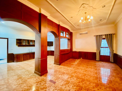 Villa With Pool Big Land 40m x 30m For Rent In Toul Kork