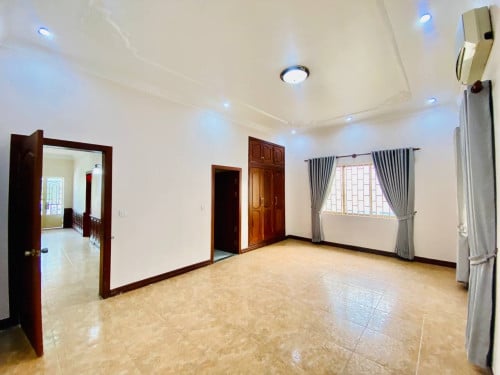 Villa With Pool Big Land 40m x 30m For Rent In Toul Kork