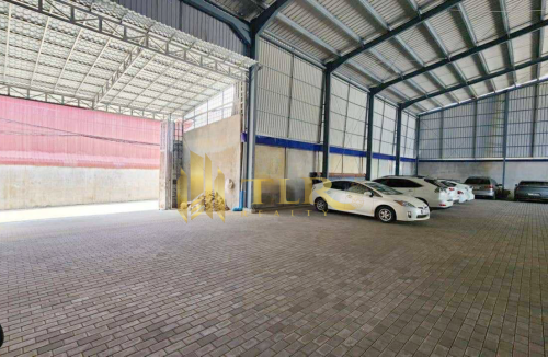 Warehouse for rent