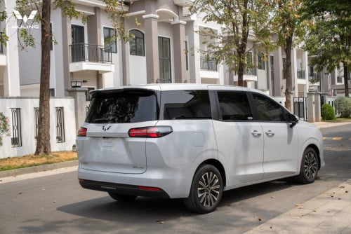 Wuling starlight 730