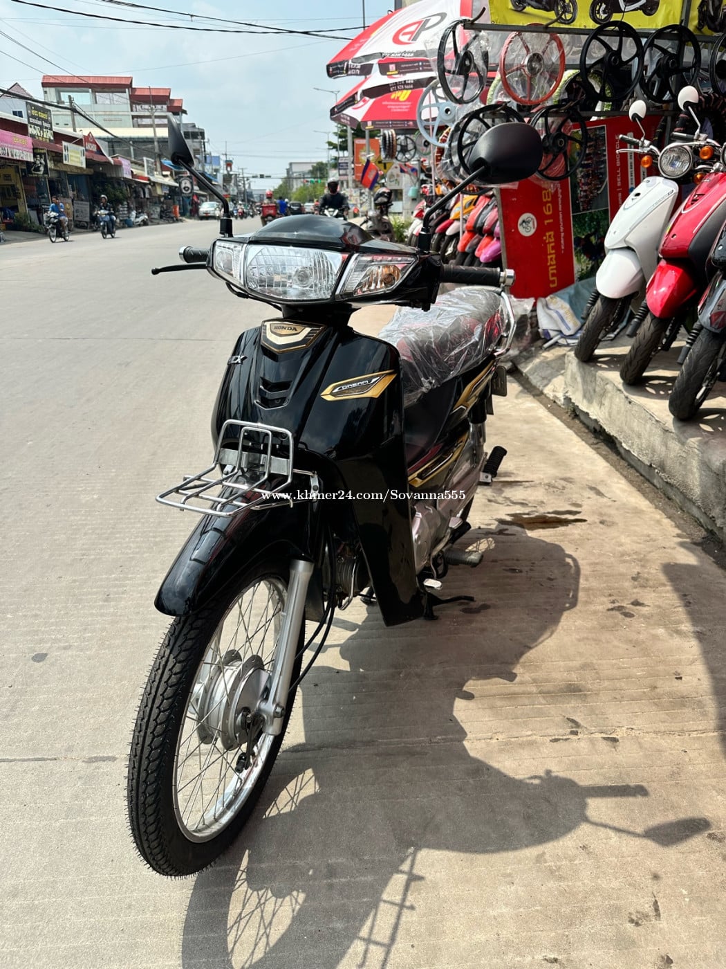 ម៉ូតូសង់019ស្អាតបងៗកាតស្ស៊ីនចំ នៅពន្លឺសុវណ្ណ