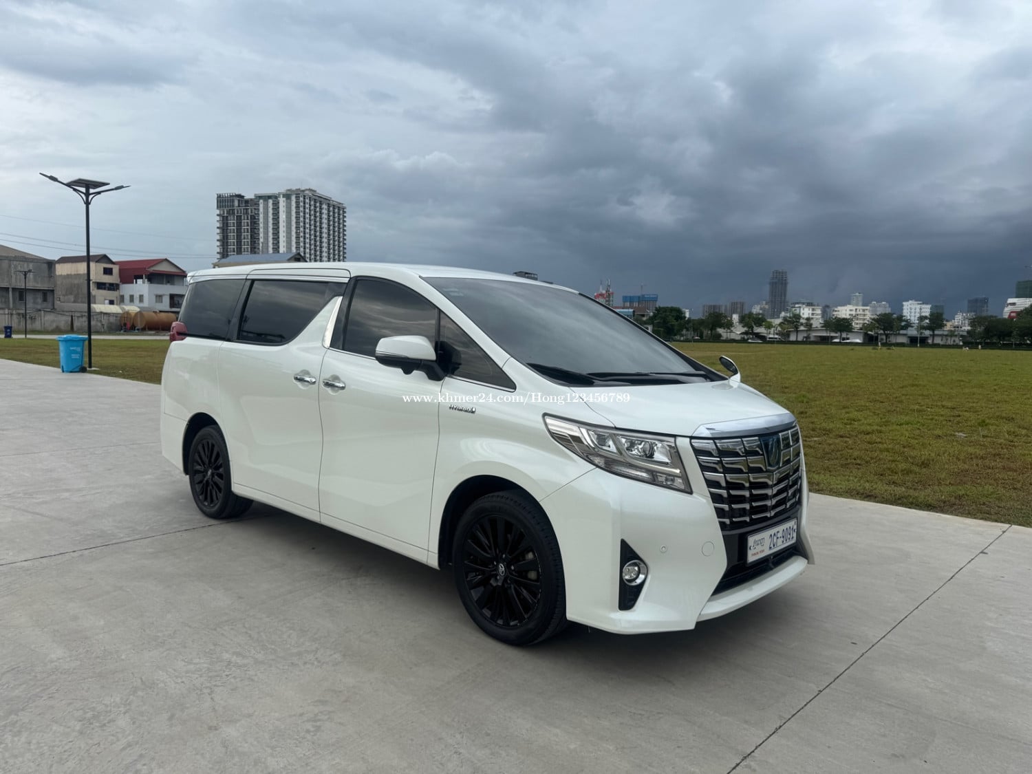 alphard 2015