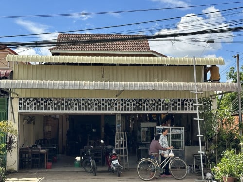 ផ្ទះអាជីវកម្មសម្រាប់លក់បន្ទាន់ខ្លាំង​ ចរចារបាន
