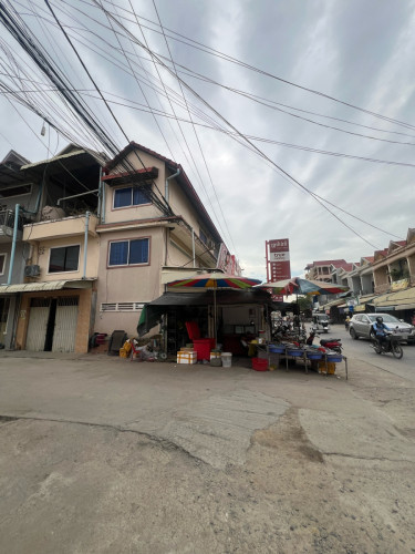 ផ្ទះលក់ (ម្ចាស់ផ្ទាល់)