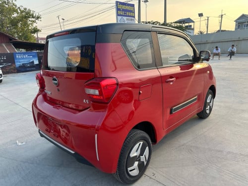 新车、北汽新能源电车