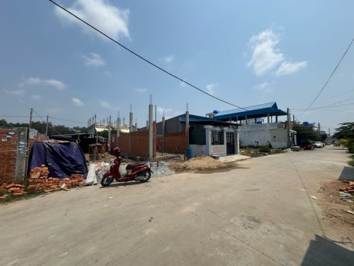 ដីលក់