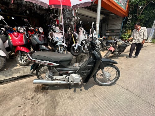 ម៉ូតូ015ដៃជើងស្អាត កាតស៊ីនចំ នៅពន្លឺសុវណ្ណ