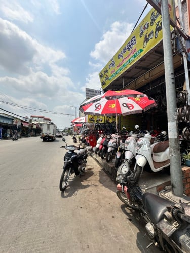 ម៉ូតូសង់015ស្អាតបងៗ កាតស៊ីនចំ នៅពន្លឺសុវណ្ណ