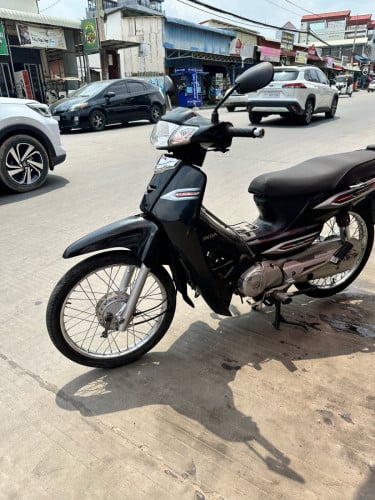 ម៉ូតូសង់015ស្អាតបងៗ កាតស៊ីនចំ នៅពន្លឺសុវណ្ណ