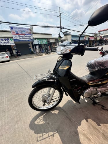 ម៉ូតូសង់019ស្អាតបងៗកាតស្ស៊ីនចំ នៅពន្លឺសុវណ្ណ