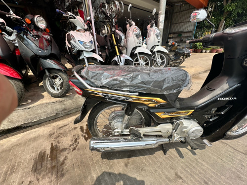 ម៉ូតូសង់019ស្អាតណាស់បងៗ កាតស៊ីនចំ នៅពន្លឺសុវណ្ណ