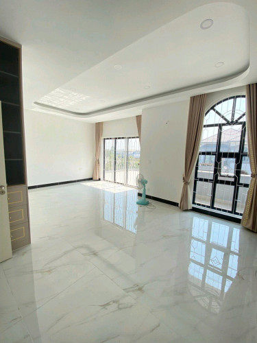វិឡាជួល $3000ក្នុង១ខែ