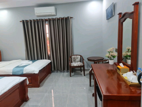 ដី & ផ្ទះ លក់បន្ទាន់!