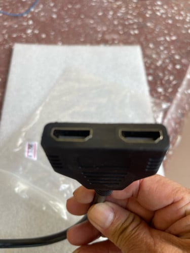 ខ្សែបំបែក សំរាប់ Monitor 1 Male HDMI Split to HDMI Female Two