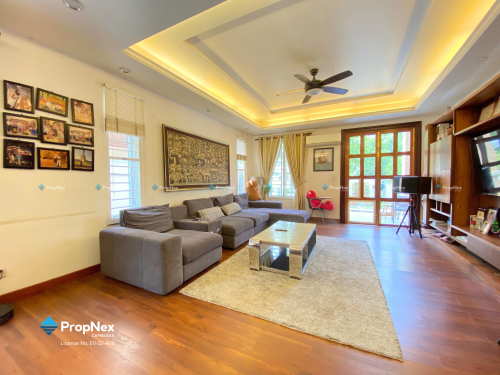 វីឡាឃ្វីន Queen Villa លក់បន្ទាន់ តម្លៃពិសេស ក្រោមទីផ្សារ ត្រឹមតែ $680,000 ប៉ុណ្ណោះ