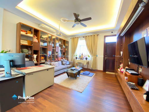 វីឡាឃ្វីន Queen Villa លក់បន្ទាន់ តម្លៃពិសេស ក្រោមទីផ្សារ ត្រឹមតែ $680,000 ប៉ុណ្ណោះ