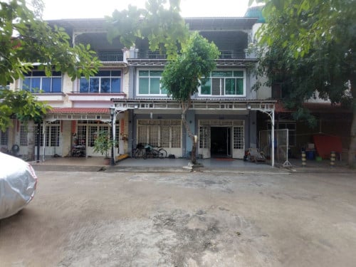 🏦House Available for Urgent Sale at a Special Price (Negotiable).