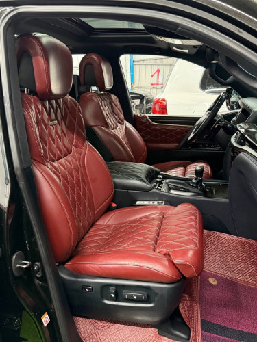 🚐Lexus Lx570 Super Sport  ម្ចាស់ដើមទិញខ្លាញ់គោ ថ្មីណាស់ទើបប្រើបាន(6ម៉ឺនគីឡូ)ជាង ទឹកថ្នាំសុីនមួយជុំ