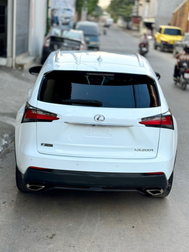 🚘2016 Lexus NX200t ​ F- Sport គុជ3 ប៉ុង2 ប៉ូតុង5 មានសេវាបុងរំលស់១០០%ពុំចាំបាច់មានប្រាក់ចូលរួម​