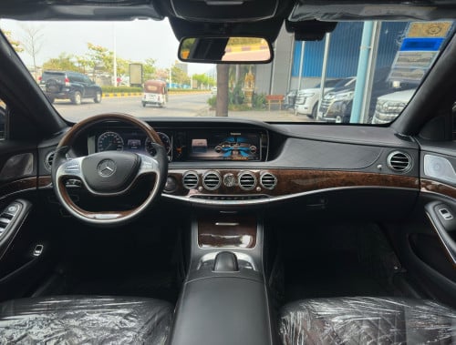 2017 MERCEDES MAYBACH S400 VIP