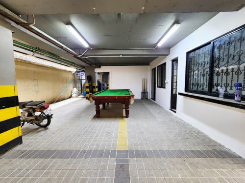 APARTMENT BUILDING FOR RENT/SALE