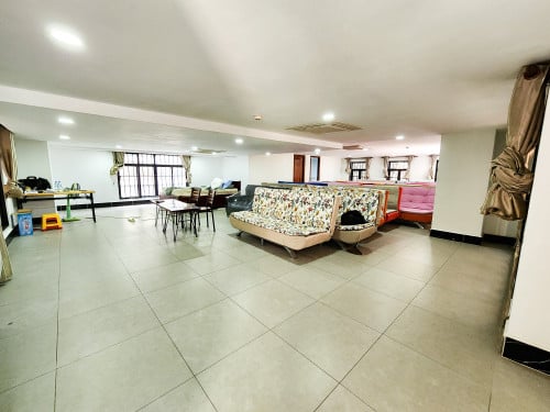 APARTMENT BUILDING FOR RENT/SALE