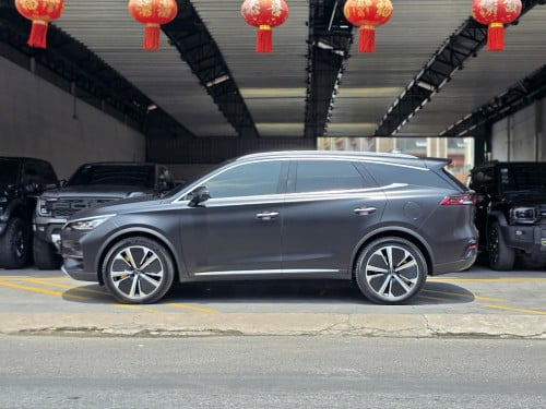 BYD TANG 2024 full option (ម៉ូទ័រ2)ថ្មី98% ប្រេីបាន4883km​ ប៉ុណ្ណោះ​(មានធានាពីក្រុមហ៊ុនBYD Cambodia)