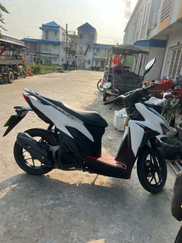 Click 2021 តម្លៃ ចចារ 2100$