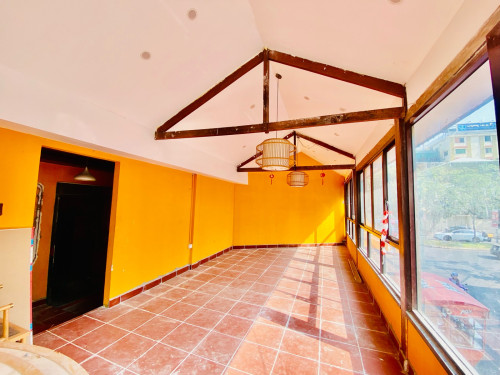 Coner Commercial Restaurant For Rent In 7Makara on Busy Road