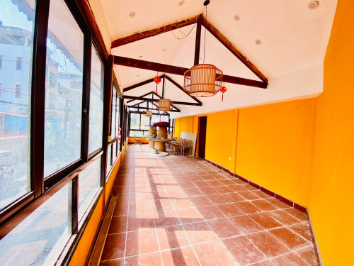Coner Commercial Restaurant For Rent In 7Makara on Busy Road