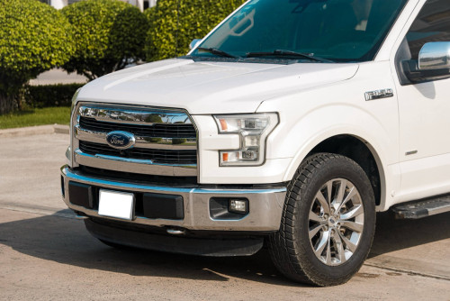 Ford ថ្នាំស៊ីនមួយជុំ
