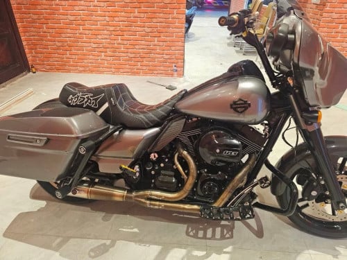 Harley Davidson Street Glide 2015 NoTax Yet only 2xxxx kilo Still New