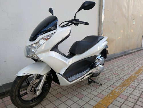 Honda PCX (Japan)