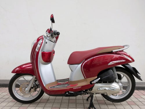 Honda Scoopy