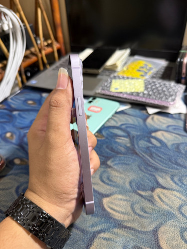iPhone 14 Plus 256G ដាក់សុីមបាន 375$ 99%