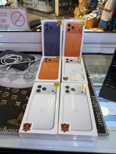 Iphone17promax 256G ធានា2ឆ្នាំ ពីក្រុមហ៊ុន falcon