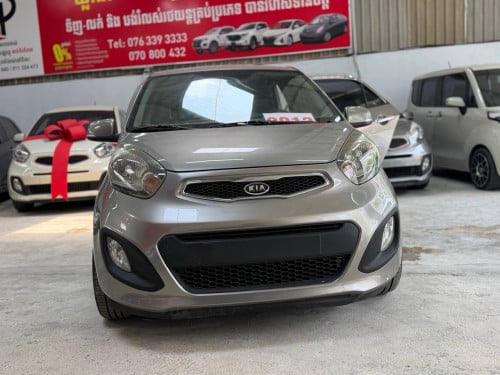 Kia morning 2012 ប្រផេះ ក្នុង ក្រហម