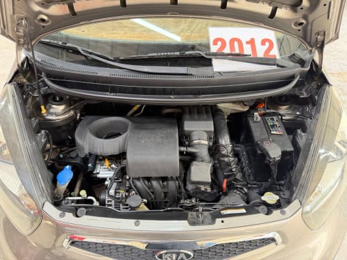 Kia morning 2012 ប្រផេះ ក្នុង ក្រហម
