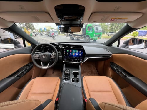 LEXUS RZ450e EV 2023